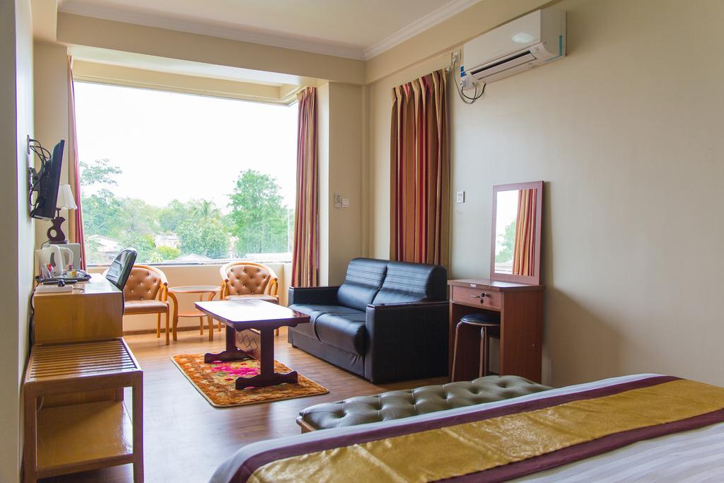 Hotel Lily The Home Hsipaw Exteriér fotografie